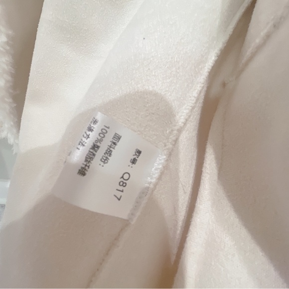 Coat - Picture 7 of 8